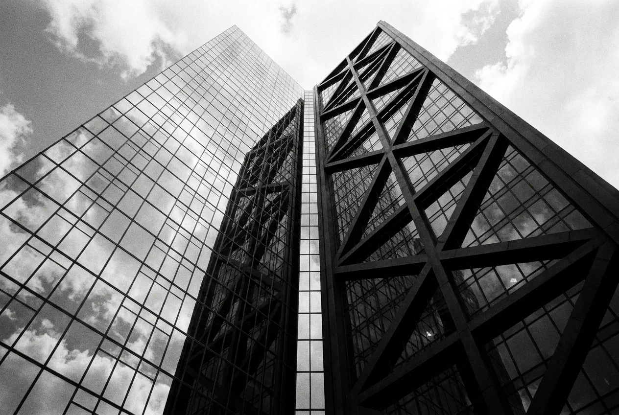 AXE Legal and AXE Capital — two complementary divisions